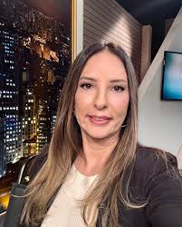 foto Tatiana de Cássia Nakano.jpg